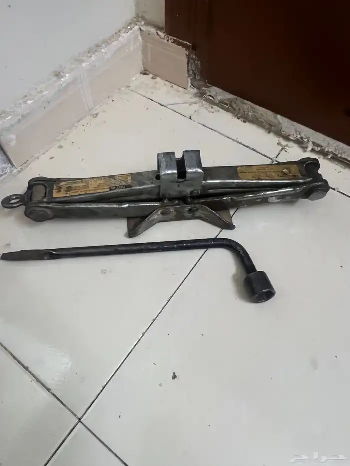 2عفريته كامري تويوتا ياباني الأصلي نظيف وعلى الشرط 4