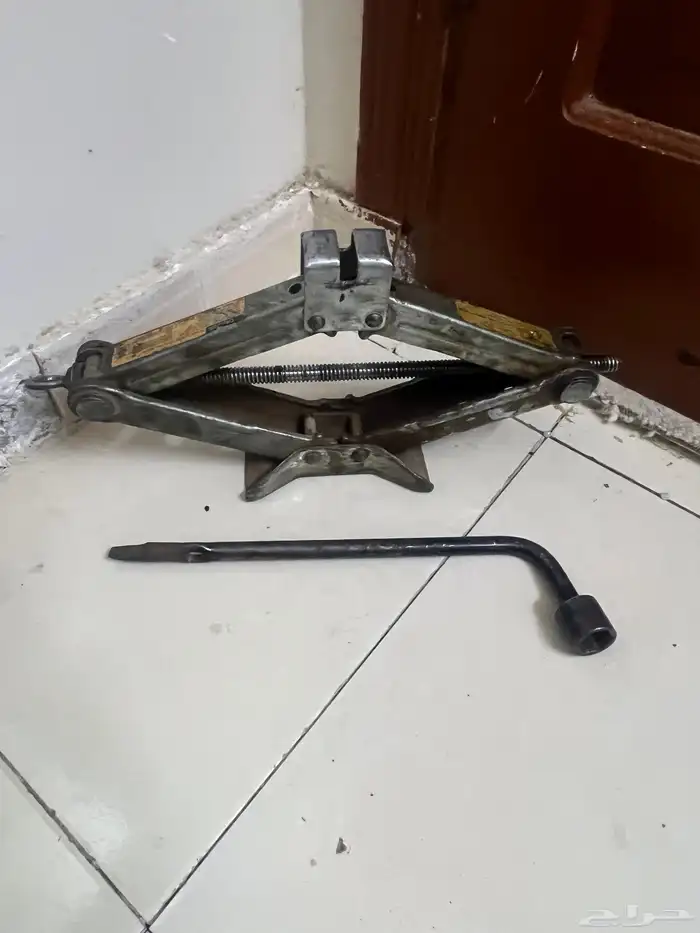 2عفريته كامري تويوتا ياباني الأصلي نظيف وعلى الشرط 5