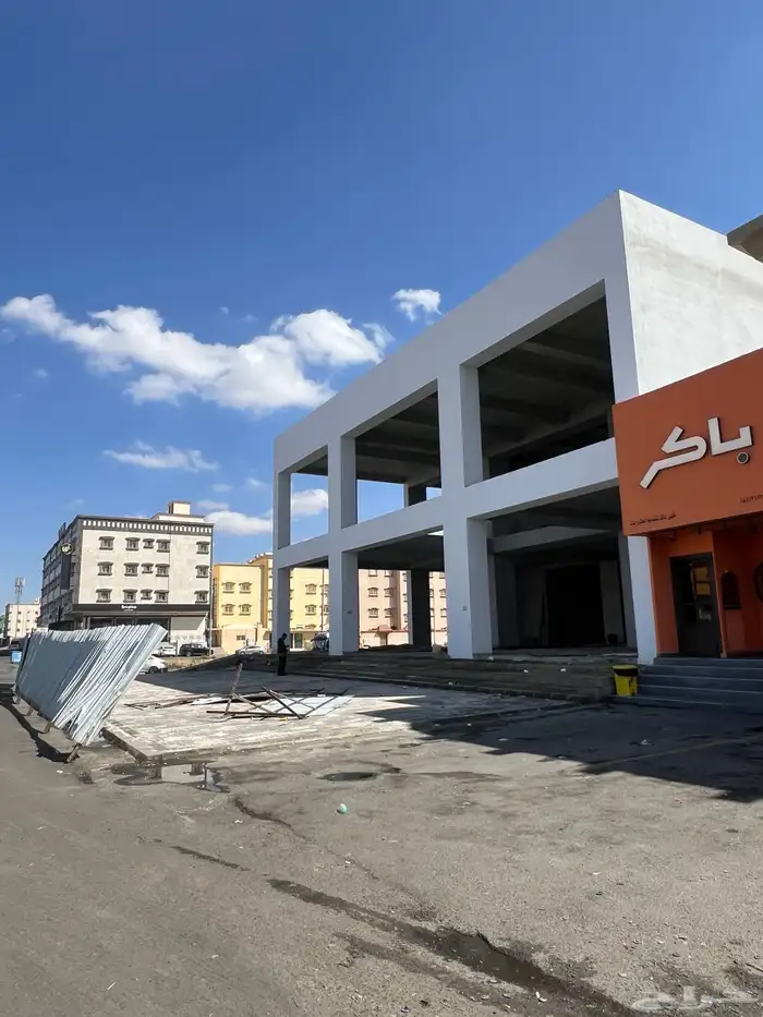 مبنى تجاري مميز الموسى طريق الرياض للايجار بالكامل 1