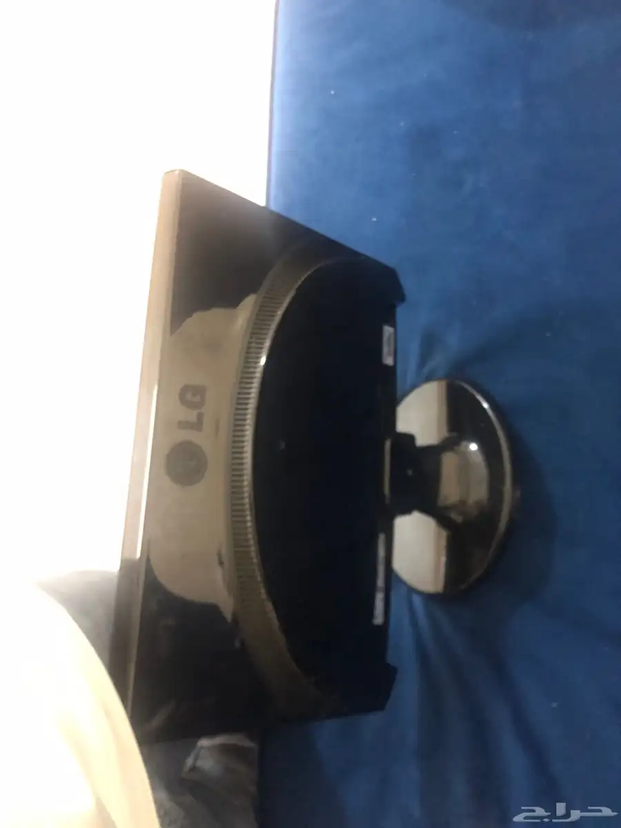 شاشة كمبيوتر من شركة LG 1