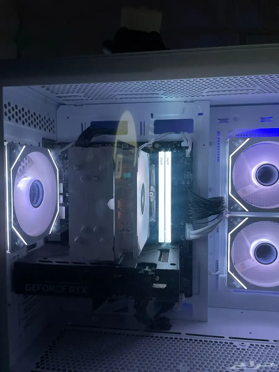 pc للبيع 2