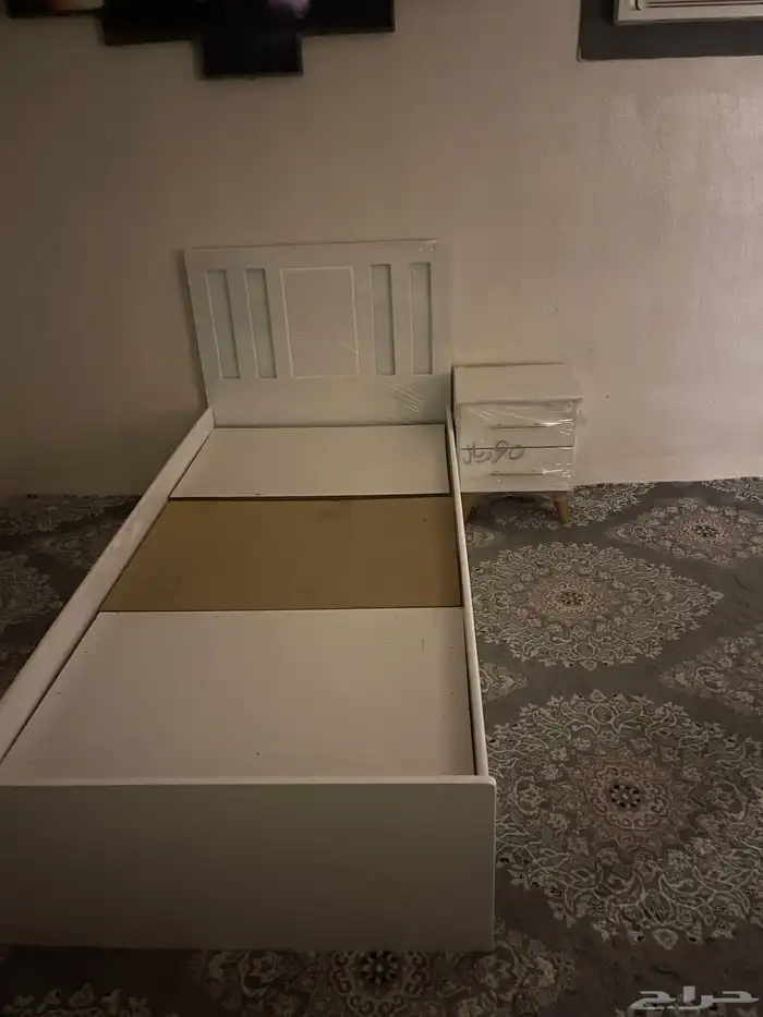 سلام عليكم ترى على السرير كله جديد 10