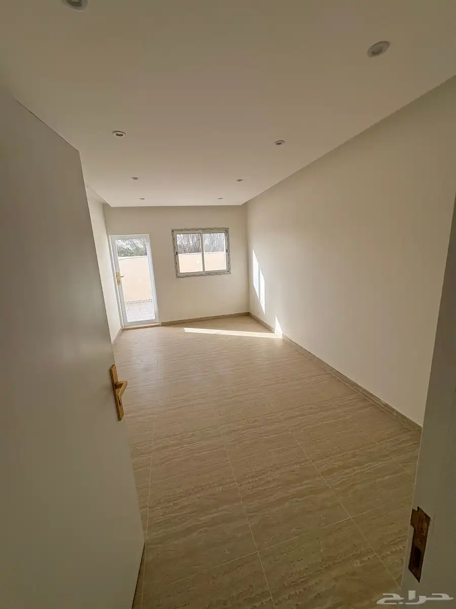 شقة غرفة وصالة حي الورود Apartment for rent 0
