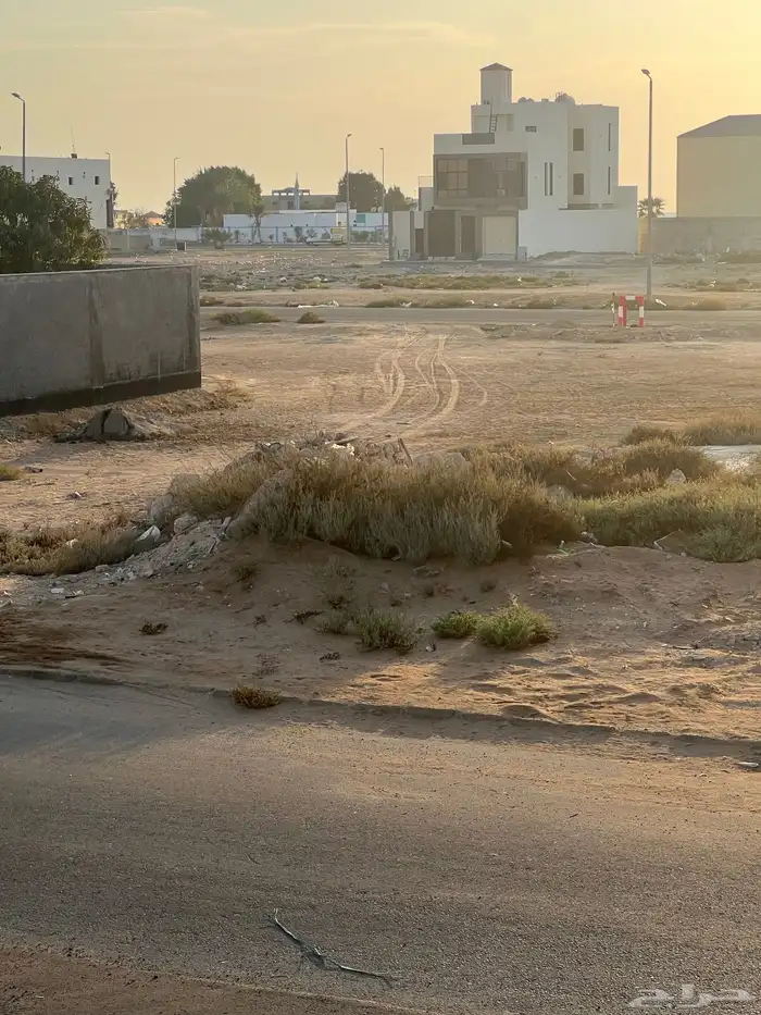 للبيع ارض مقسومه نصين حي اللؤلؤ مخطط باسهل مس 336 ش 16 م 11