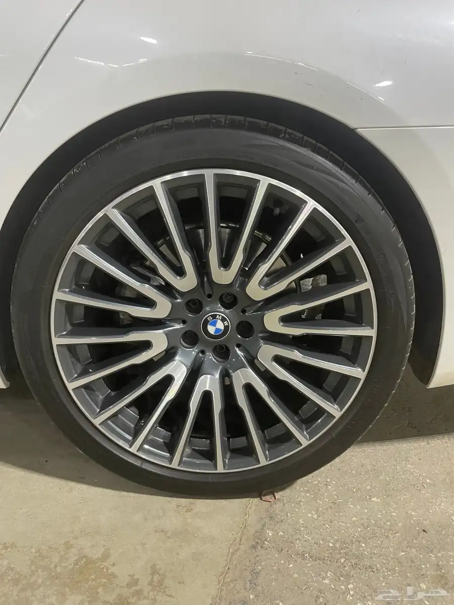 للبيع جنوط bmw بي ام 21 اصليه 0