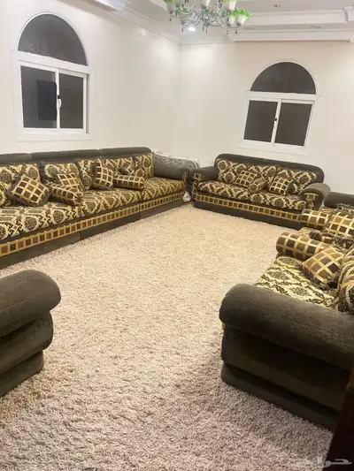 كنب للبيع 6 في 4 1
