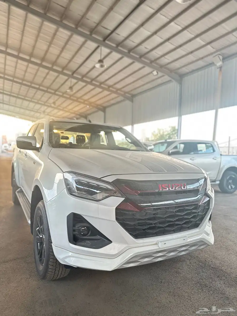 ايسوزو ديماكس GT2025 4