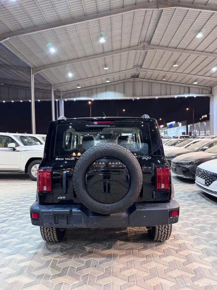 تانك 300 2025 18