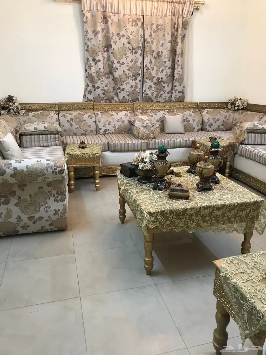 كنب صالون ب900 ريال 5