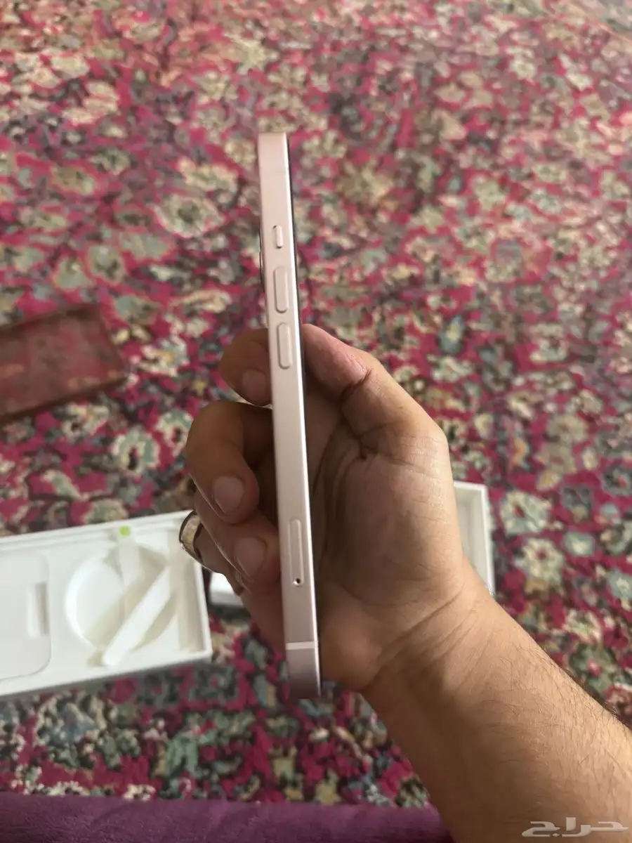 ايفون 13 3