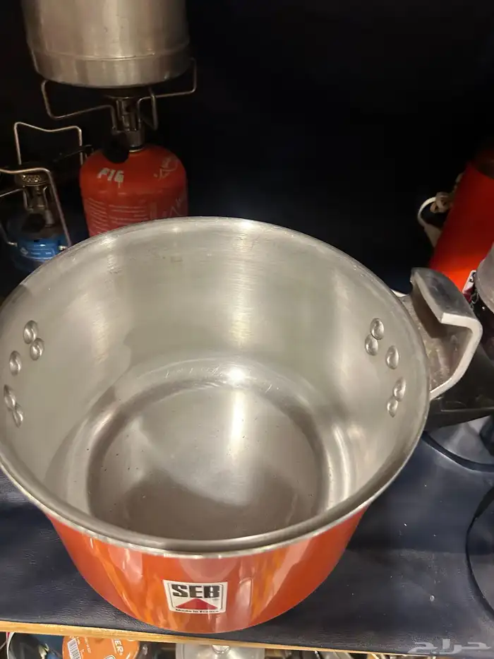 قدر 6 لتر و 4.5 فرنسي معدن 7