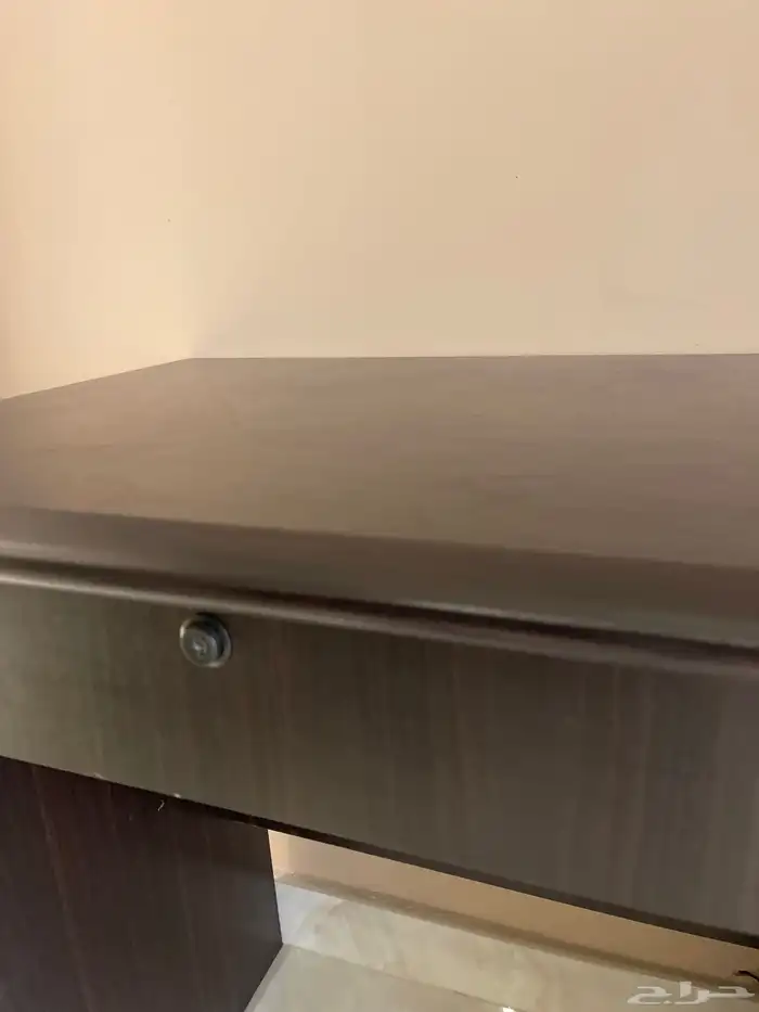 مكتب دراسي صغير لون بني داكن 2