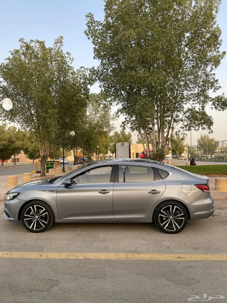 للبيع ام جي 6 2020 اعلى فئة 3
