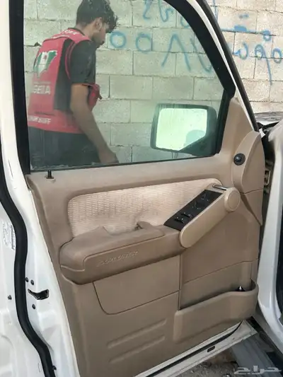 اكسبلور 2010 قطع غيار فقط 7