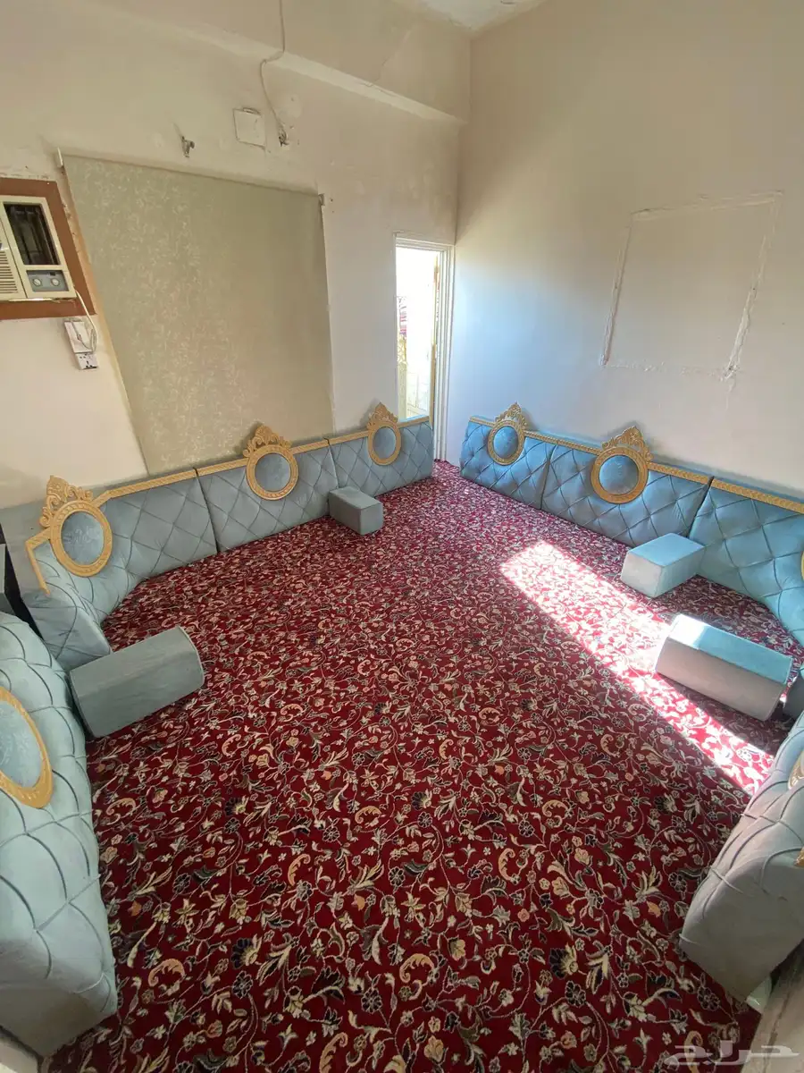 مجلس كنب 4