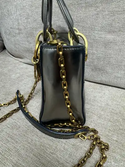 شنطه نسائيه ماركه ديور الاصليه 1