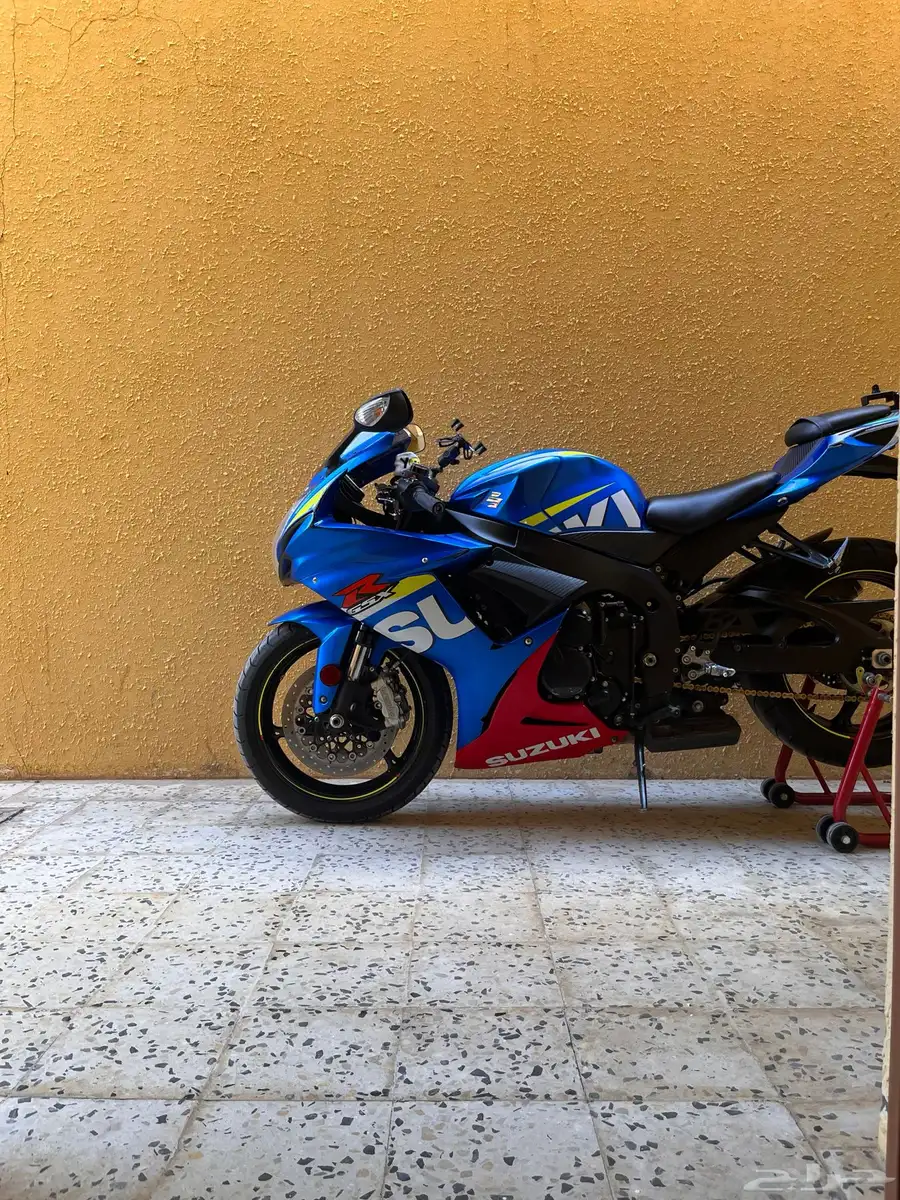 سزوكي gxsr-600-2016 4