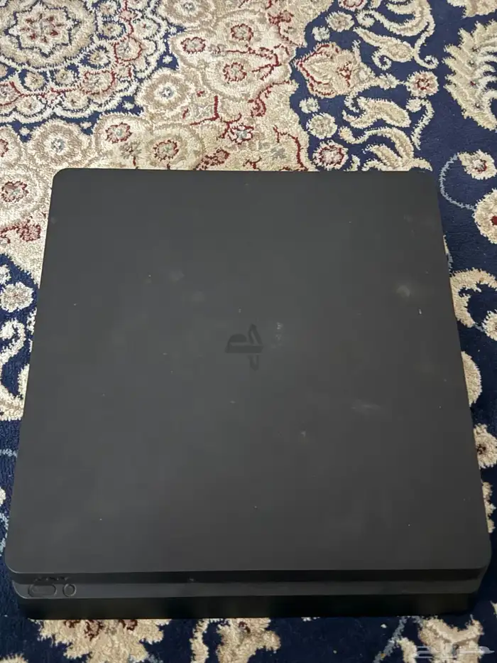 البه الزرقاء الي جنب الزر الي يخرج منه الشريط تشتغل ما يضره 0