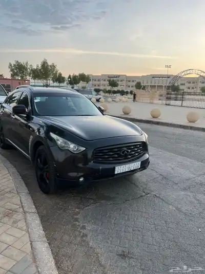 للبيع مستعجل إنفينيتي FX35 موديل 2009 3
