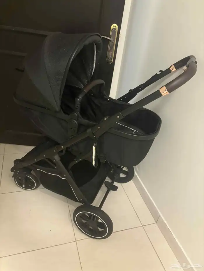 عربة أطفال من جونيور جديده 0