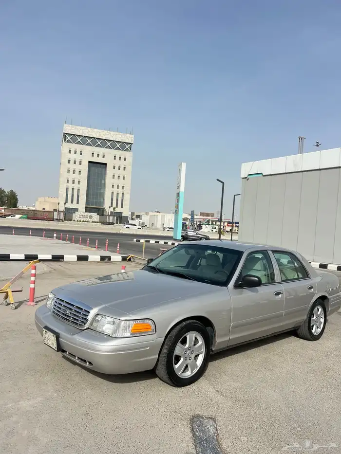 كراون فكتورياء 2008 0
