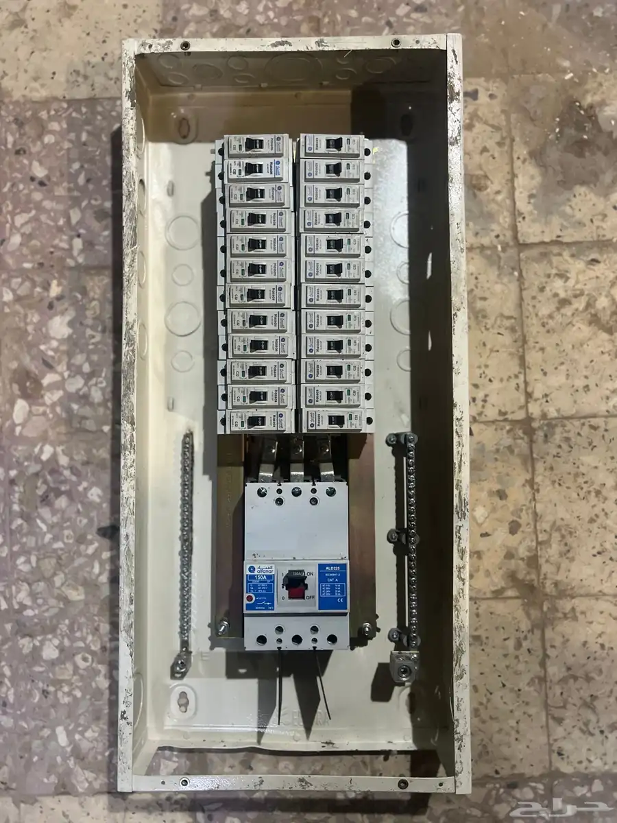 طبلون كهرباء الفنار 24 خط 150 امبير 2