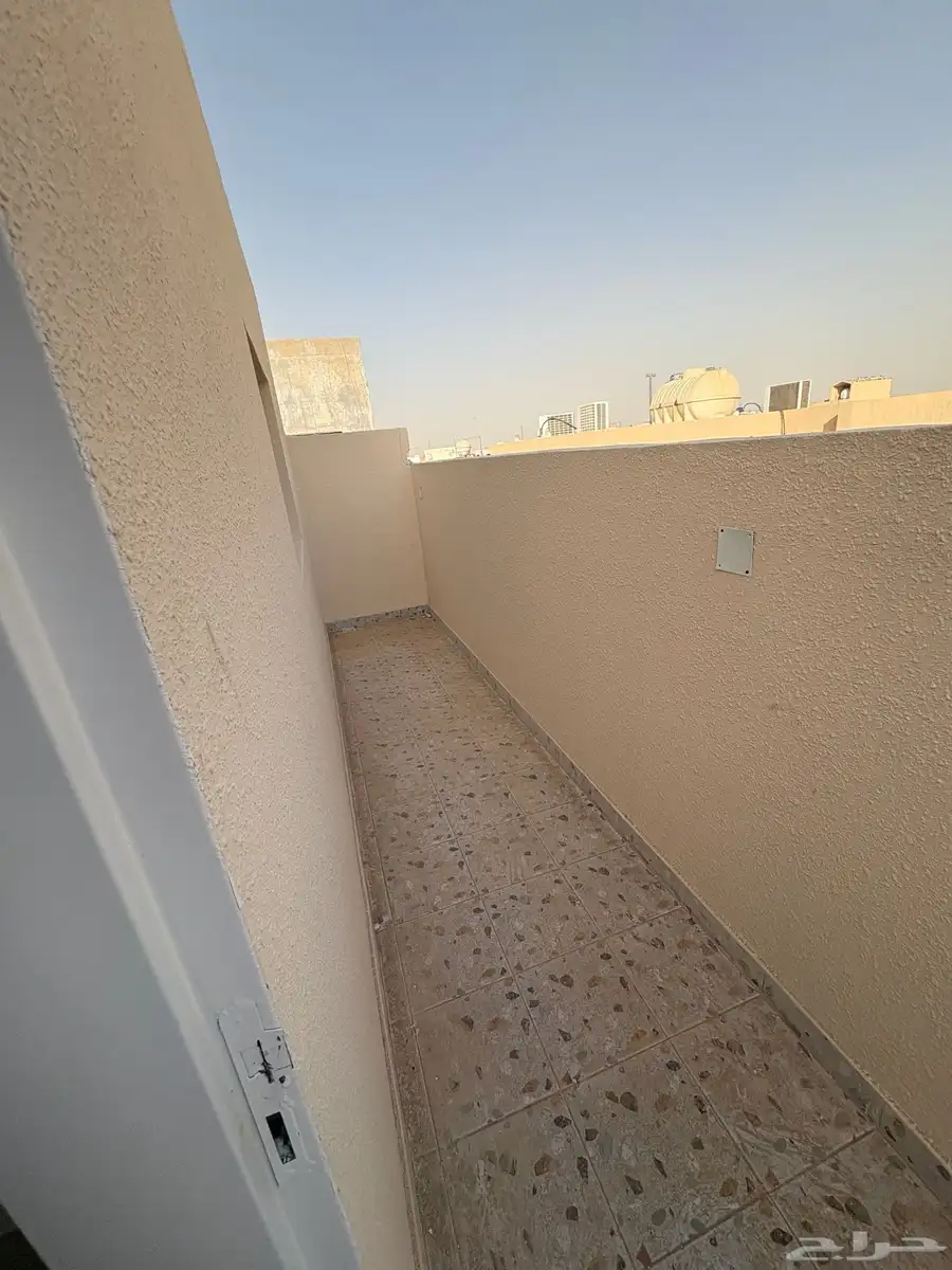 شقة غرفة وصالة حي الورود Apartment for rent 5