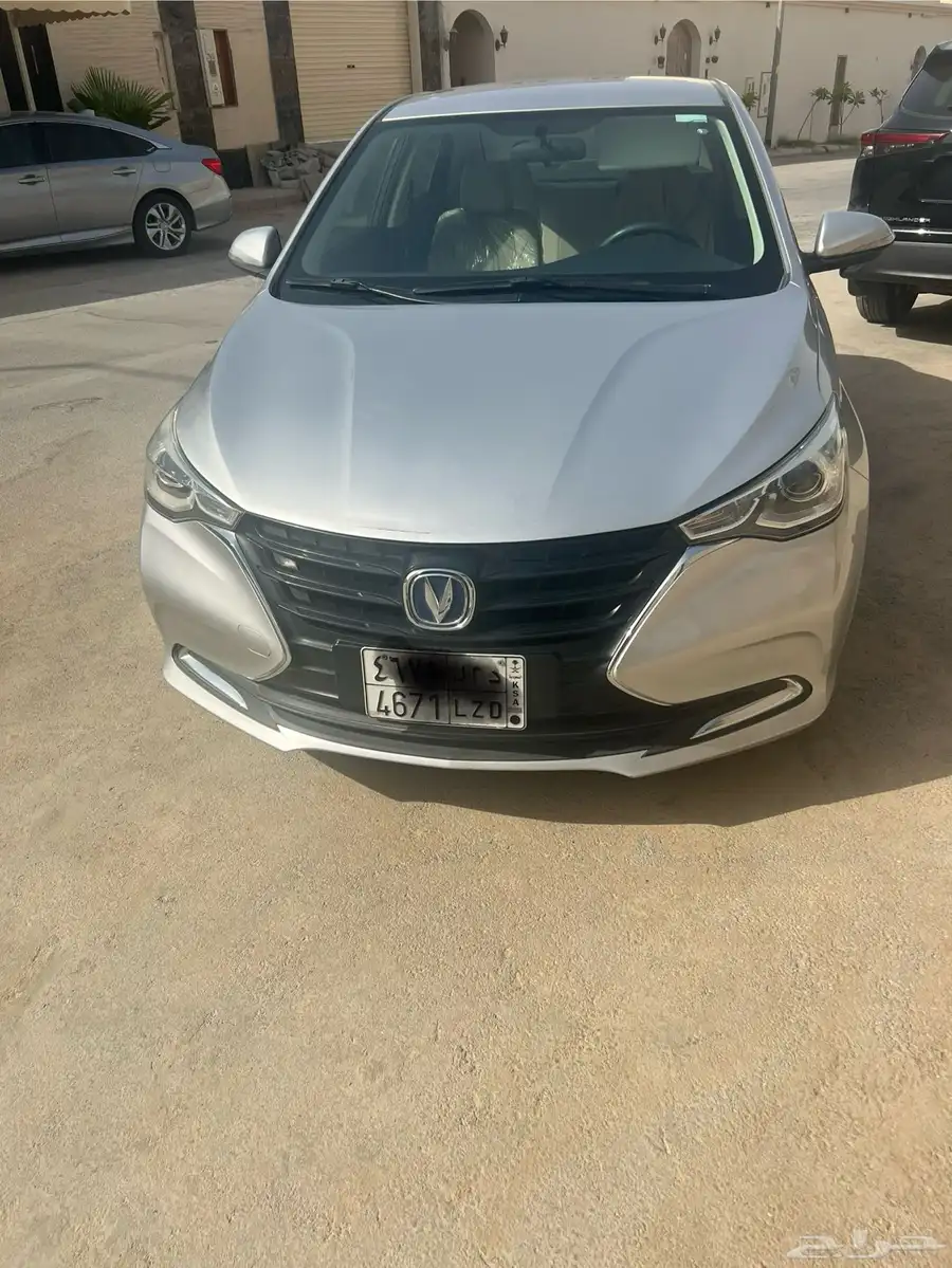 للبيع سيارة شانجان L7 6