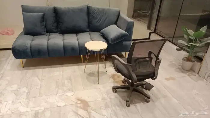 اثاث محل عطورات للبيع 2
