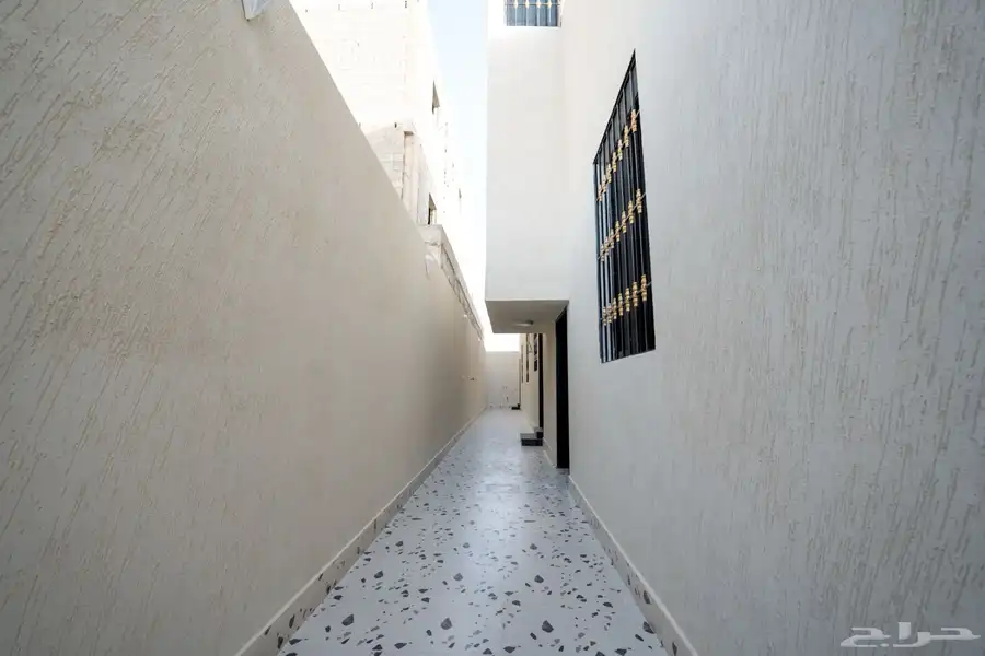 دور ارضي رخصه على نظام القديم مؤسس 3شقق ضاحية نمار2030 12