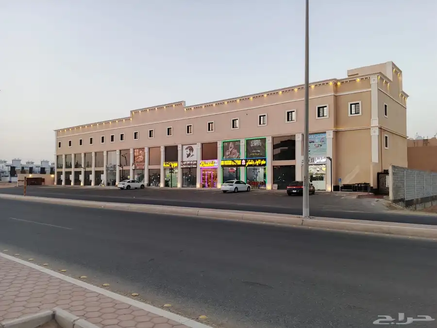 معارض تجارية للإيجار بحي الرحمانية مخطط (السعيد) موقع مميز 0