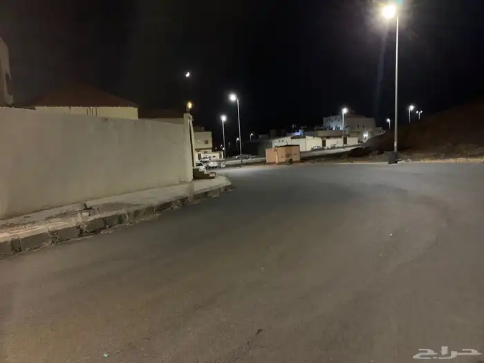للبيع دور سكني على واجهتين حي الزهره 0