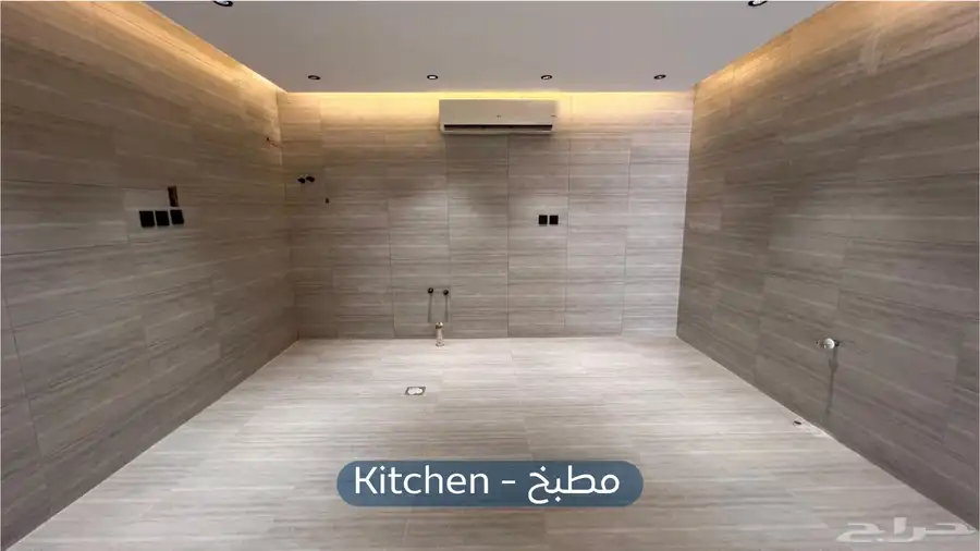 شقة للايجار في حي عرقة 14