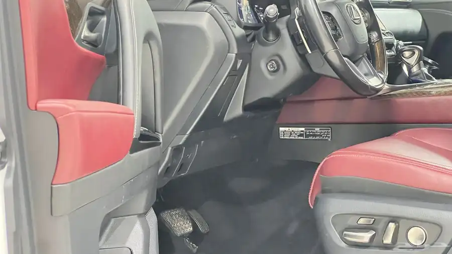 لكزس2022 LX600 BB معدل اف سبورت 7