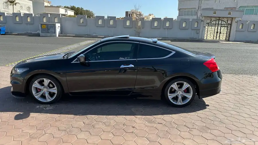 Honda Accord 2011 V6 sports 2
