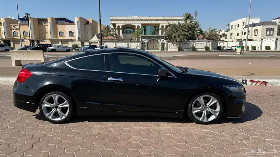 Honda Accord 2011 V6 sports 1