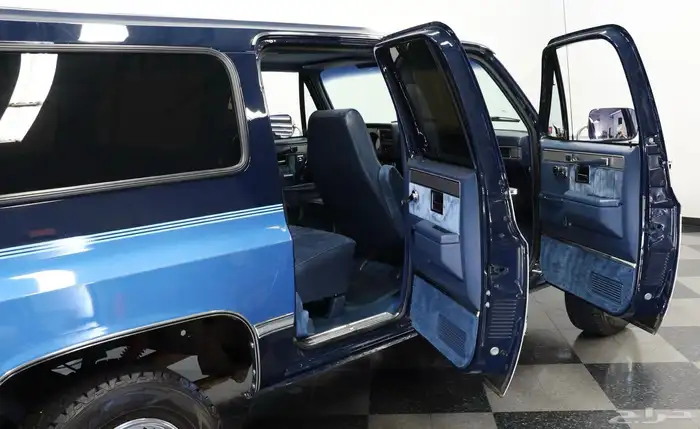 جي ام سي سوبربان 1988 GMC SUBURBAN 3