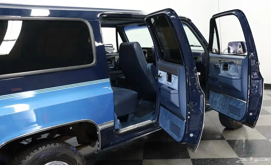 جي ام سي سوبربان 1988 GMC SUBURBAN 3