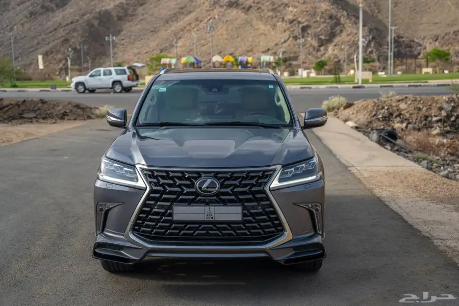لكزس LX 570 الساير فل كامل سبورت 3