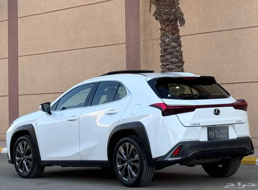 لكزس UX200 F SPORTS 2021 6