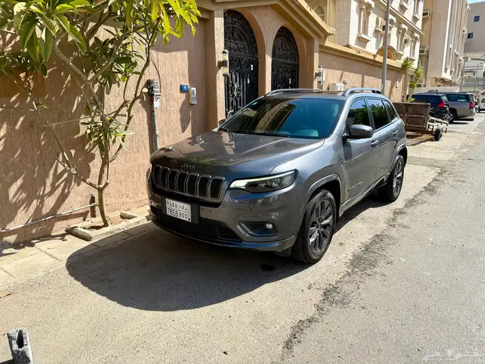 جيب شيروكي 2019 ممشى 80 الف 0