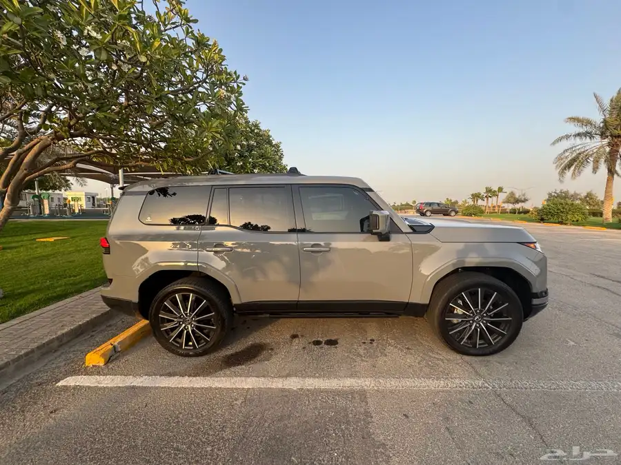 2024 Lexus GX550 Luxury Plus أعلى فئة فل 5