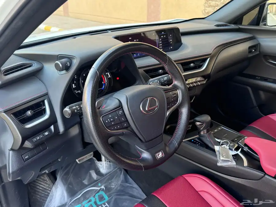 لكزس UX200 F SPORTS 2021 26