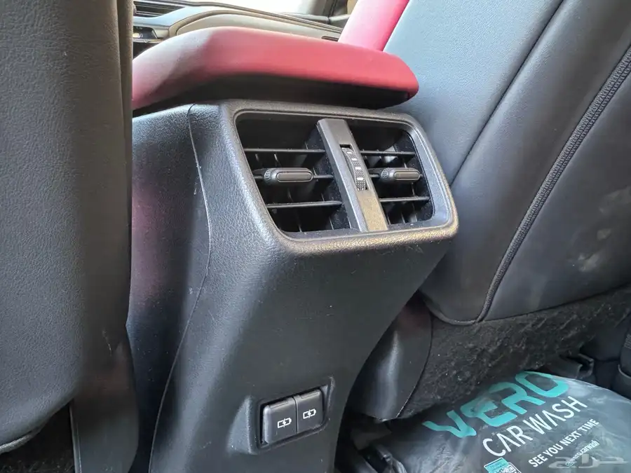 لكزس UX200 F SPORTS 2021 27