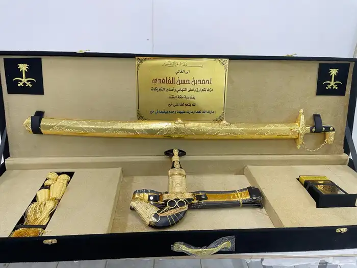 أرقى أطقم الهدايا الرجالية 8