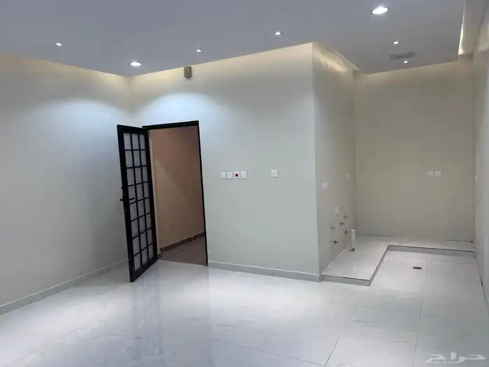 شاليهات الخلف للايجار بحي عريض 1