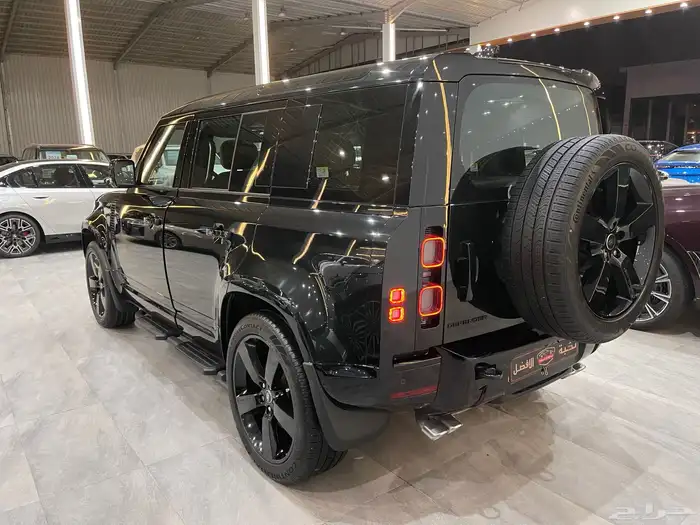 2025 Defender V8 P525 Edition One 5
