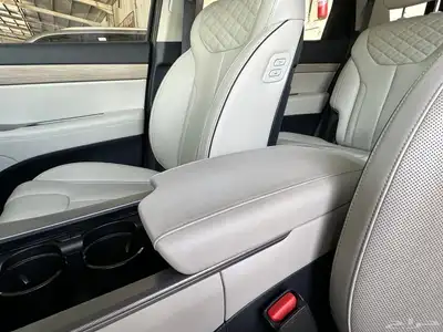 هونداي باليسيد م 2020 ديزل  بطاقة جمركية 36