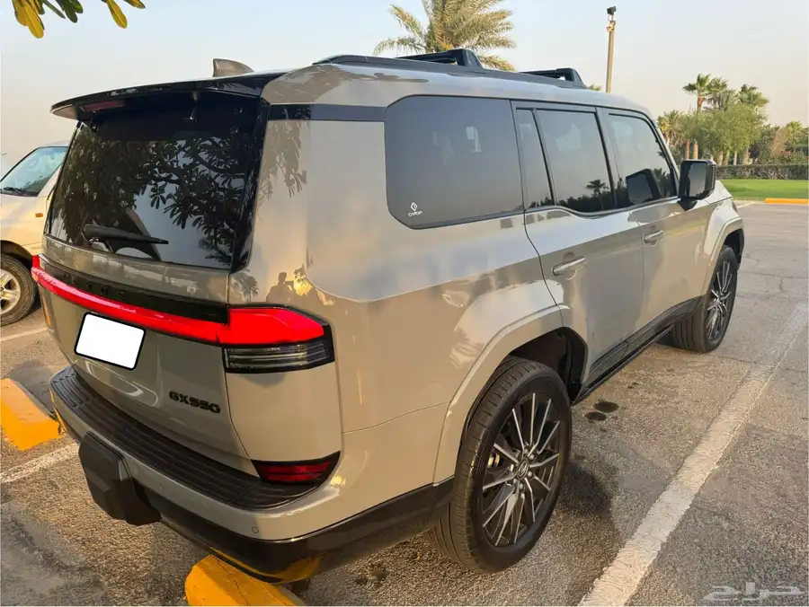 2024 Lexus GX550 Luxury Plus أعلى فئة فل 4