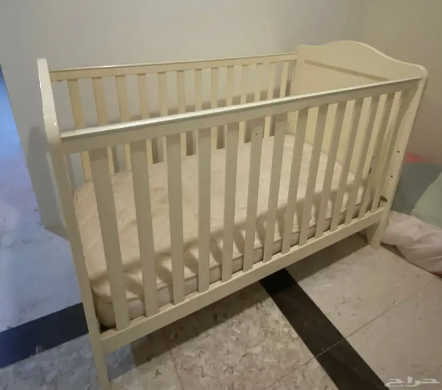 سرير اطفال 3